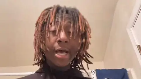 Trágico Accidente: Rapero Muere al Dispararse Accidentalmente Mientras Grababa un TikTok