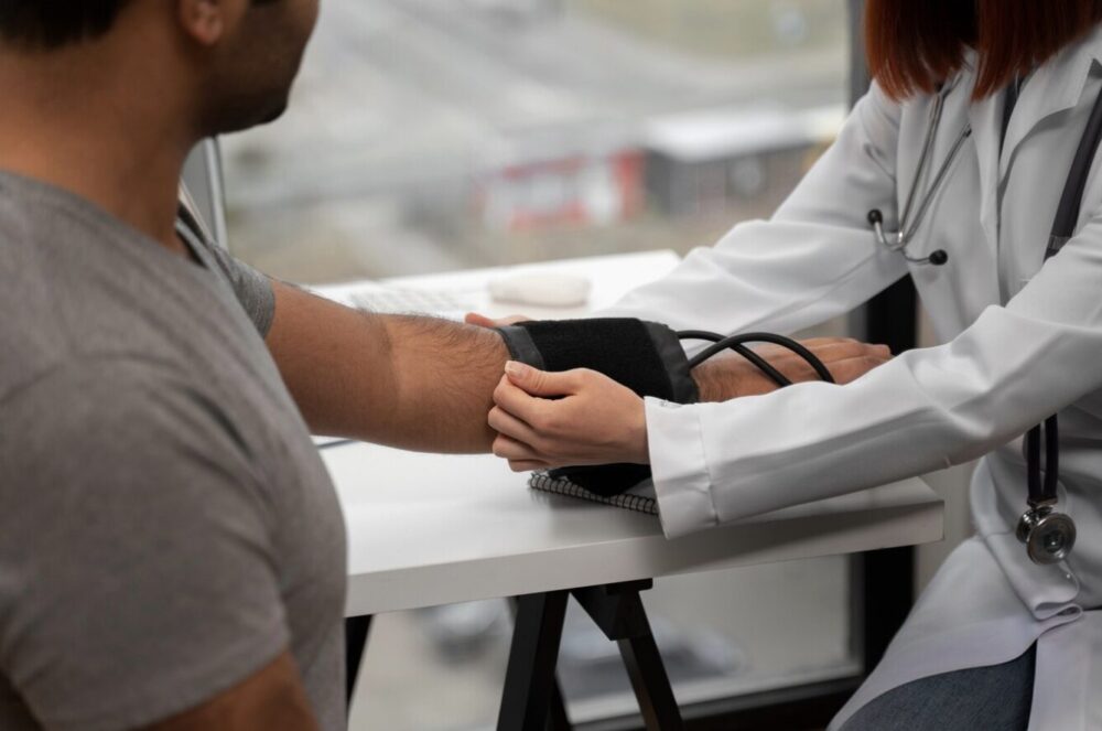 ADARS insta a la población a tomar conciencia sobre la hipertensión arterial