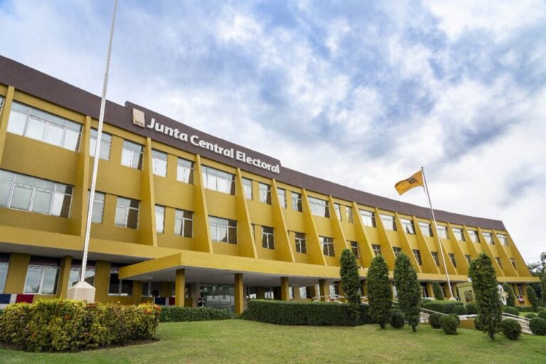 La JCE Anuncia la Renovación Integral de la Cédula de Identidad para Garantizar Mayor Seguridad y Tecnología Avanzada