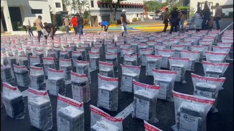 Operativo sin precedentes del Ministerio Público incauta 9.8 toneladas de cocaína y detiene a 15 personas