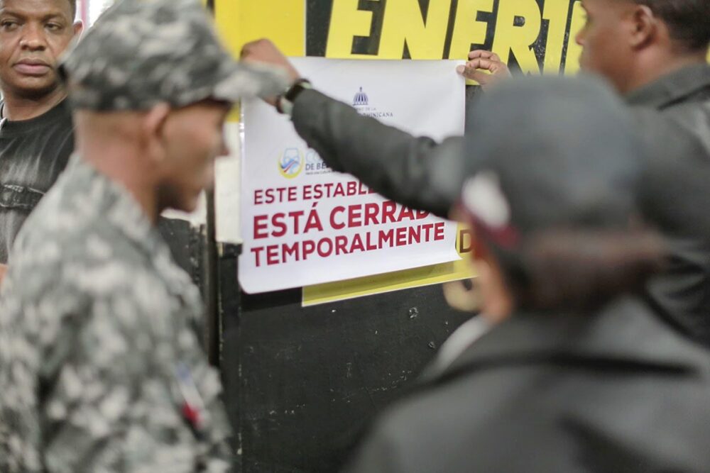 Los alcaldes no tienen facultad para cerrar negocios a nadie.