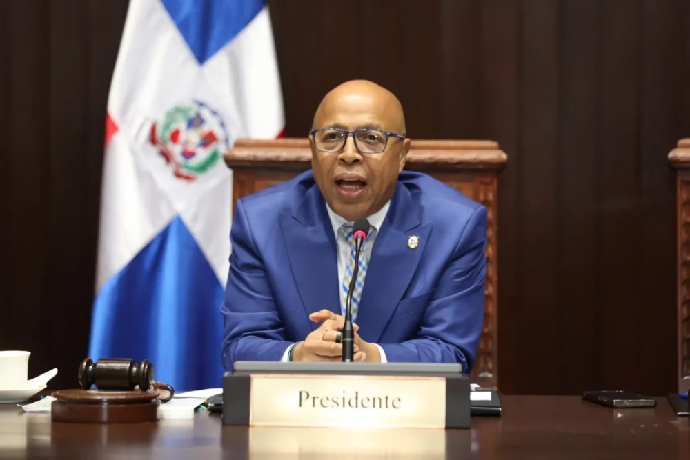 Alfredo Pacheco recibe sólido respaldo de diputados del PRM en su aspiración a la Secretaría General del partido