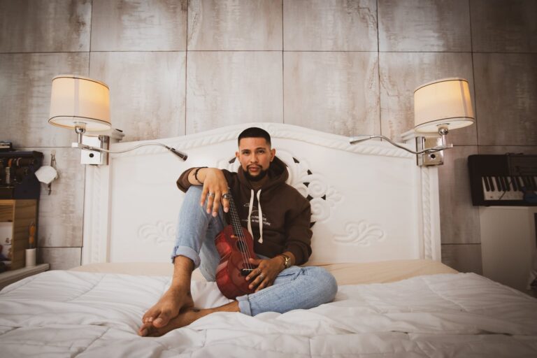 KEI y YESTIN ELKO presentan “1N1M”, una fusión de R&B, afrobeat y reggaetón