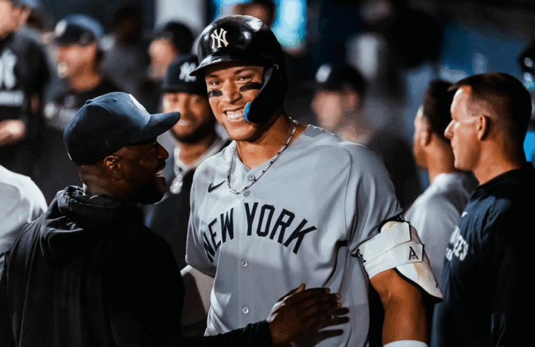 Aaron Judge conecta su jonrón 40 de la temporada 2025, pese a sus problemas físicos