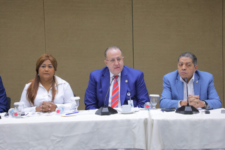 República Dominicana mantiene estabilidad fiscal pese a ausencia de reforma tributaria