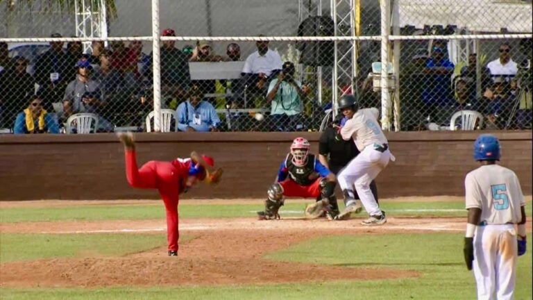 Dominicana deja en el terreno a Cuba con un balk y debuta con victoria en el Premundial U15