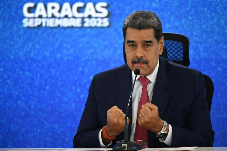 Maduro rechaza acusaciones de narcotráfico y pide diálogo a Trump
