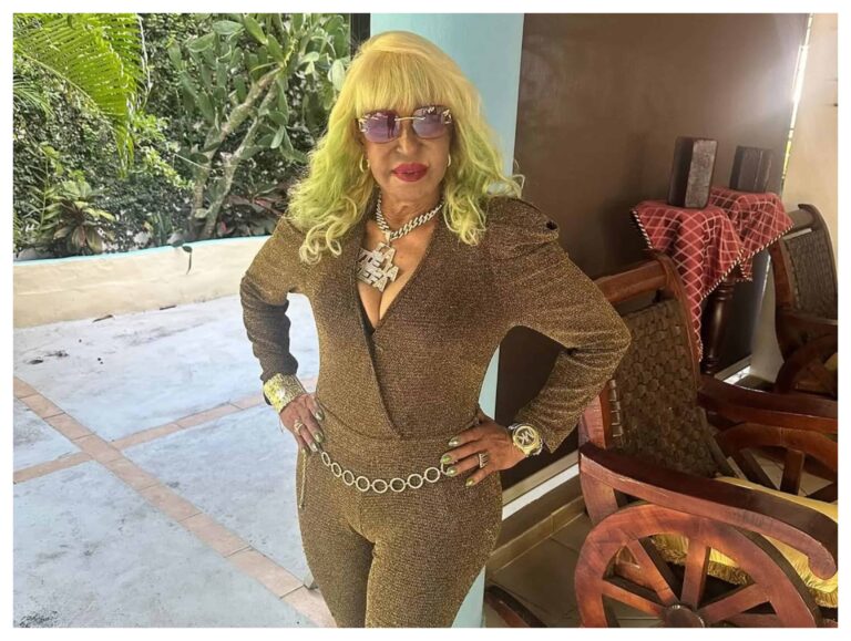 Fefita La Grande celebra 82 años agradecida con Dios, su público y la vida