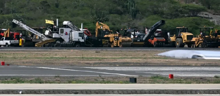 Accidente aéreo en Maiquetía: Jet privado Learjet 55 se estrella tras despegar