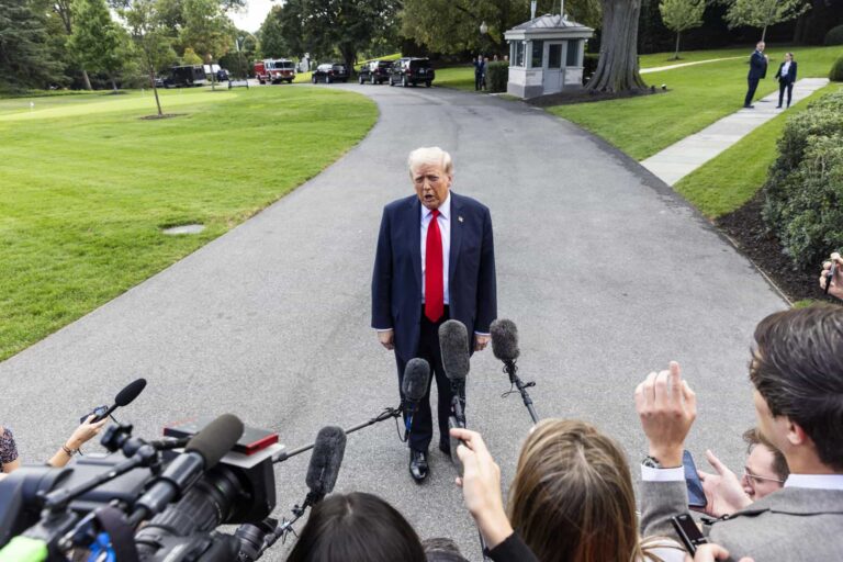 “No nos gusta nada lo que manda Venezuela”: Trump sube el tono contra Maduro