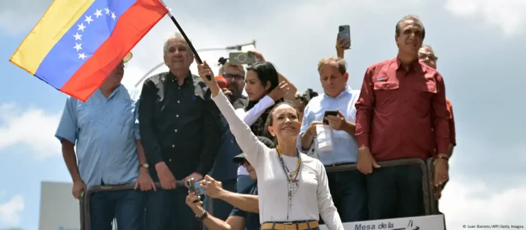 María Corina Machado: “Cada día que pasa se cierra el cerco contra el cartel narcoterrorista en Miraflores”