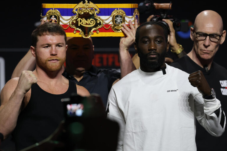 Canelo defendiendo su reinado vs Crawford que busca la hazaña histórica de ser indiscutido en tres divisiones
