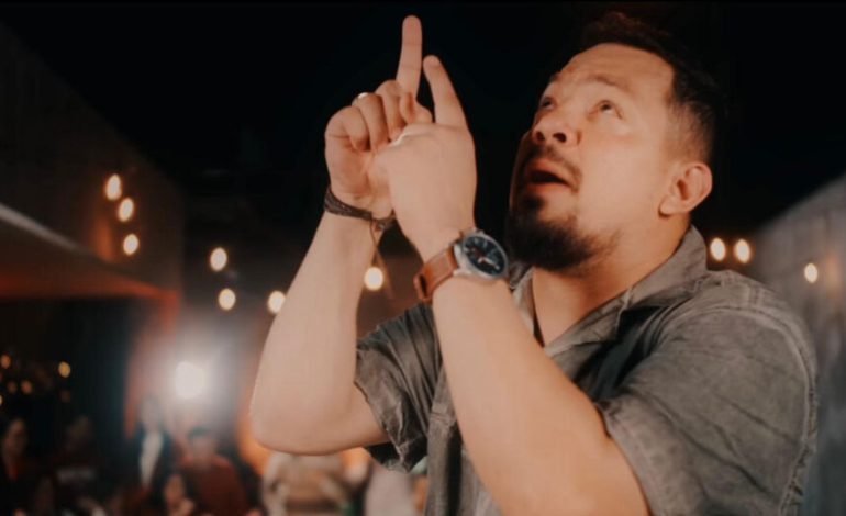 Alex Márquez lanza “Dile que le amas”, una gaita familiar para esta Navidad