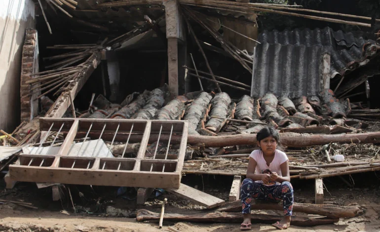 Lluvias dejan miles de afectados y graves daños en varias regiones de Bolivia