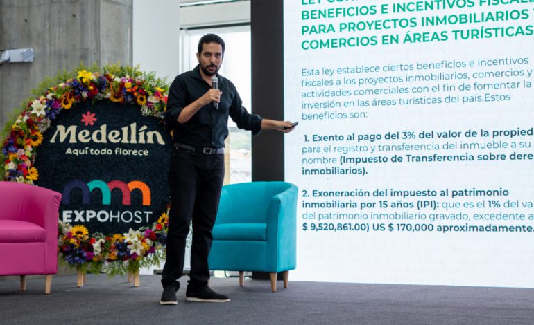 Economista dominicano impulsa modelo Rentas 3.0 en Expohost Medellín