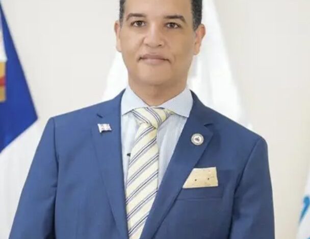 Gobierno nombra a experto eléctrico Alfonso Rodríguez Tejada en la ETED