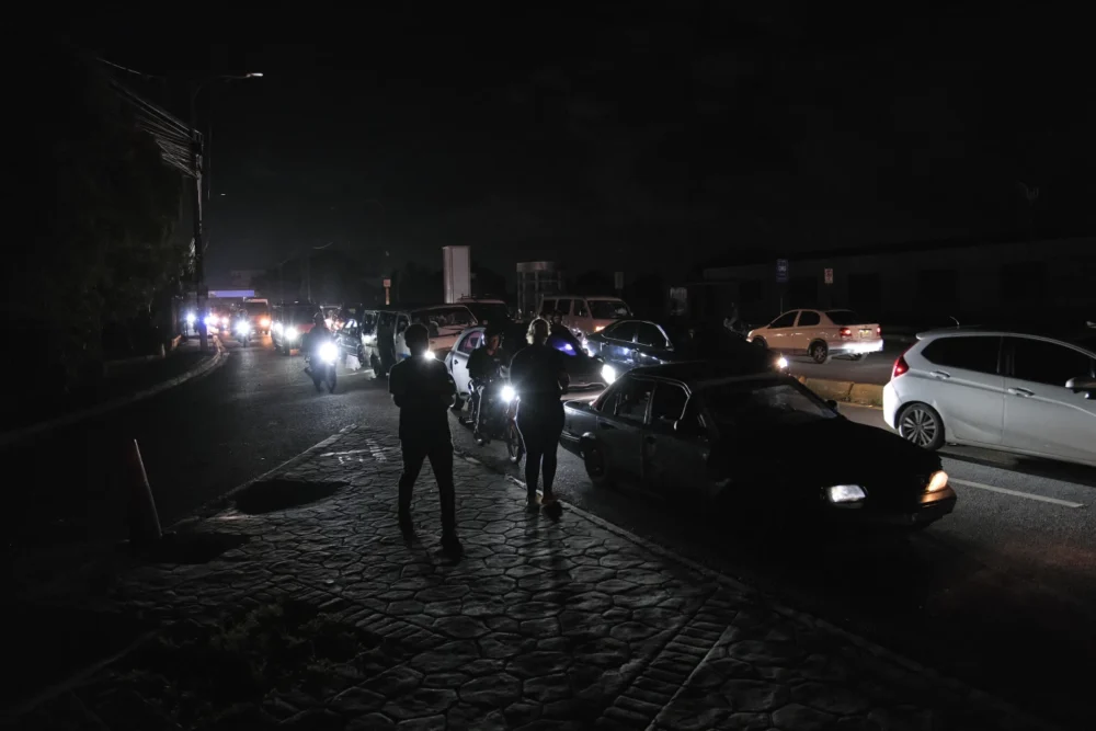 “Apagón nacional en República Dominicana: fallo en subestación revela grietas ocultas del sistema eléctrico”