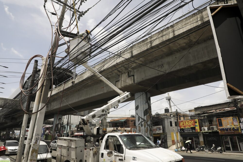 Edeeste ejecutará trabajos eléctricos en Santo Domingo Norte para mejorar calidad del servicio este martes