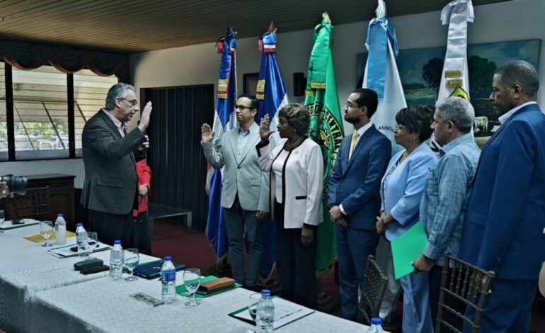 ADOFEM juramenta nueva directiva presidida por la Dra. Clementina Gilleard