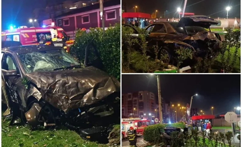 Conductor “vuela” sobre una rotonda en Rumania tras impactar a gran velocidad