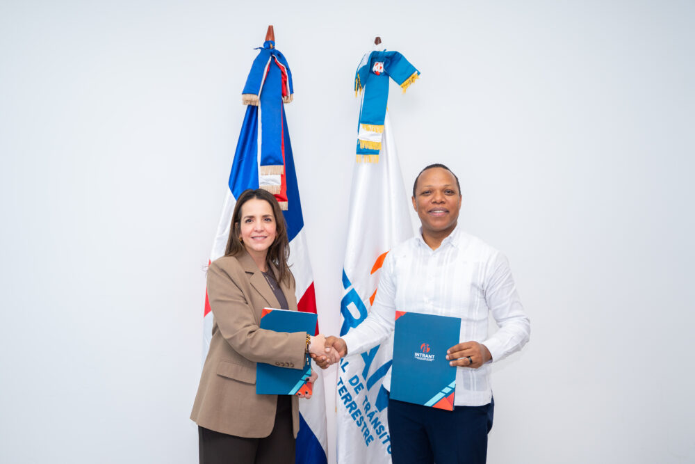 INTRANT y DIAGEO inauguran renovada sala de capacitación para fortalecer la educación vial