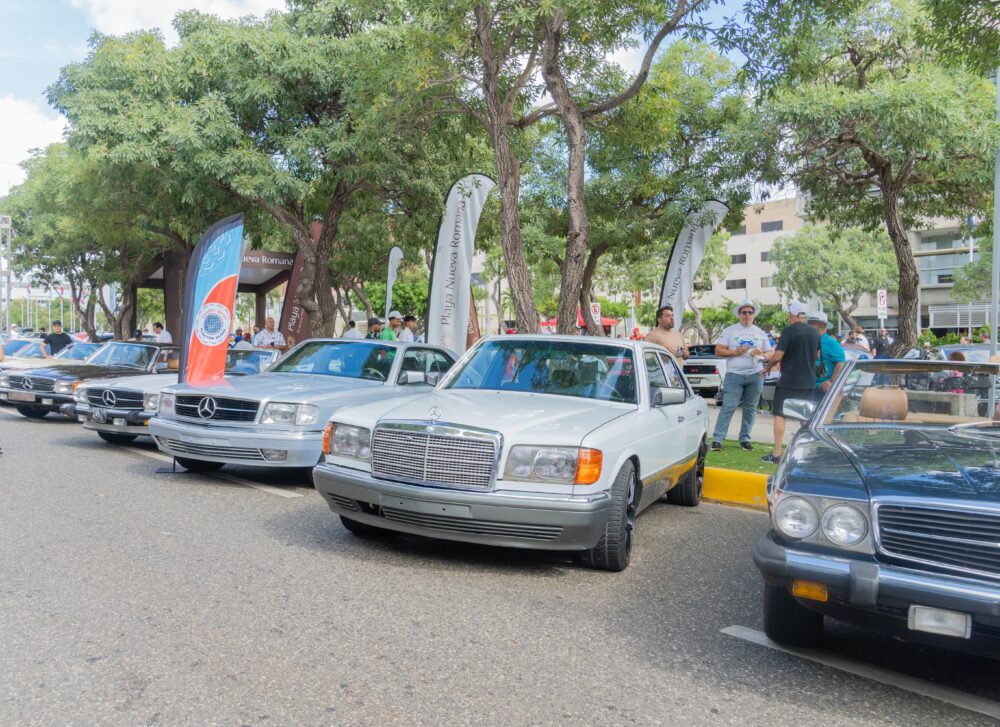 Playa Nueva Romana destaca como patrocinador oficial de Cars & Coffee Santo Domingo 2025