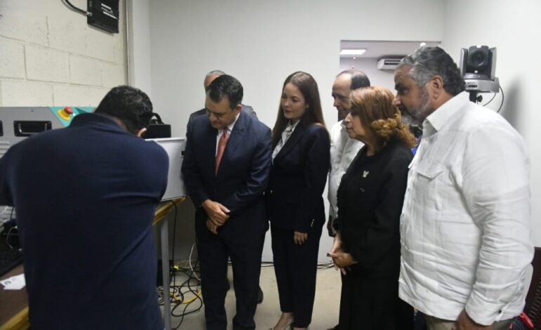 JCE inicia calibración de nuevas máquinas láser para modernizar la cédula de identidad