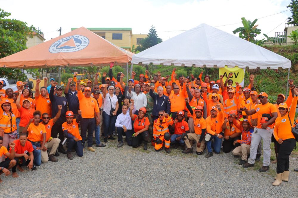 Defensa Civil participa en masivo simulacro de evacuación en Miches