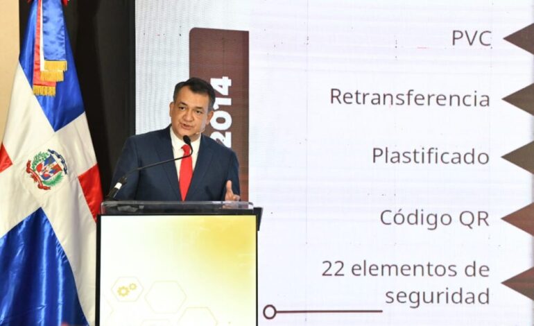JCE presenta diseño y cronograma de la nueva cédula dominicana