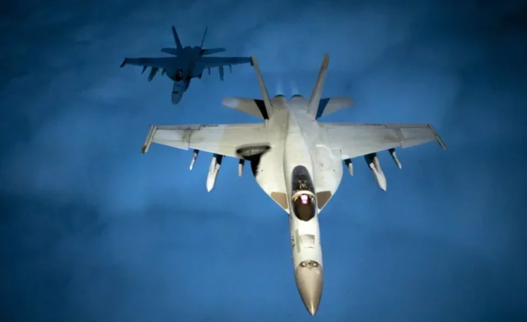 Padrino López denuncia intento de intimidación de EE. UU. tras sobrevuelo de aviones F-18 en el golfo de Venezuela