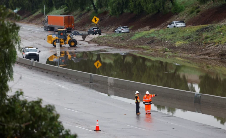 Tormentas invernales amenazan una Navidad histórica por lluvias en California