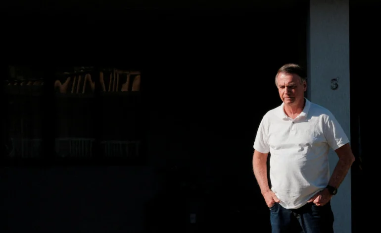 Bolsonaro es operado con éxito de doble hernia en Brasilia