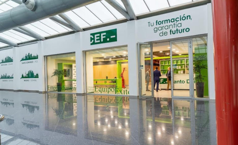 CEF.- Santo Domingo proyecta las claves del liderazgo empresarial en RD para 2026