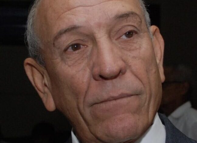 Orden judicial obliga a Clínica Abreu a entregar historial de Calderón