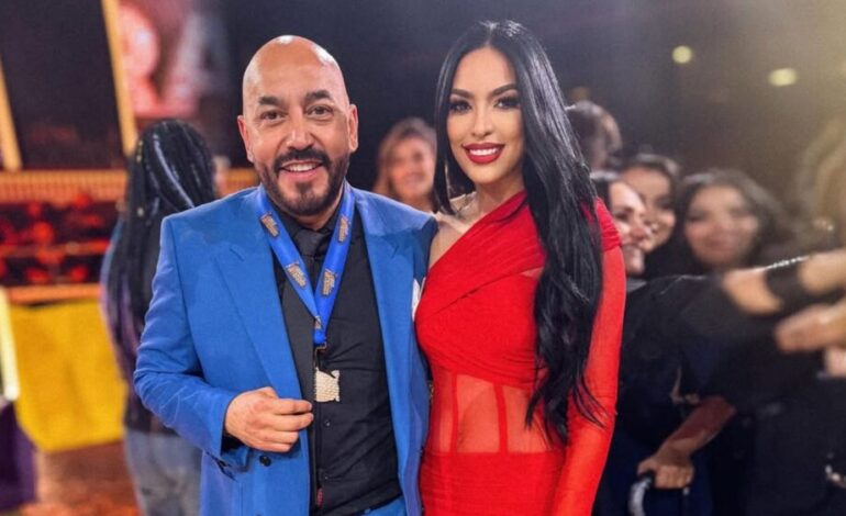 Lupillo Rivera llega a República Dominicana para reencontrarse con su novia Taina Pimentel