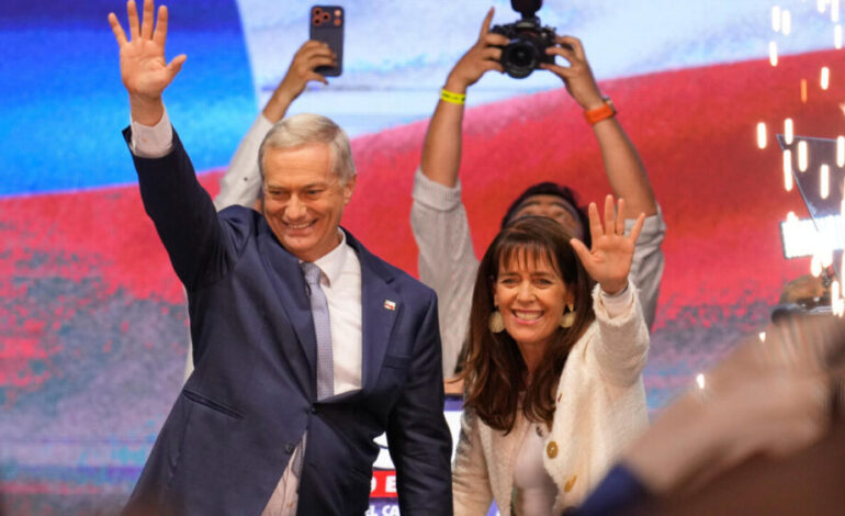 José Antonio Kast gana la presidencia de Chile con amplia ventaja sobre Jeannette Jara