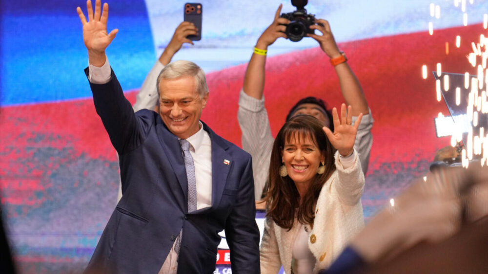 José Antonio Kast gana la presidencia de Chile con amplia ventaja sobre Jeannette Jara