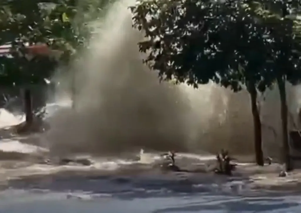 Cuando el agua arrasa y el silencio oficial inunda más