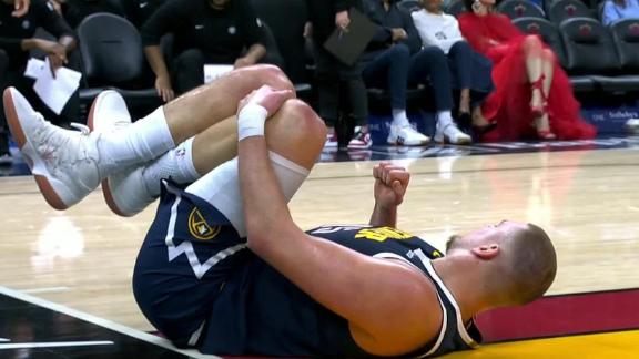 Drama en la duela: Jokic abandona el partido ante Miami y su estado es una incógnita