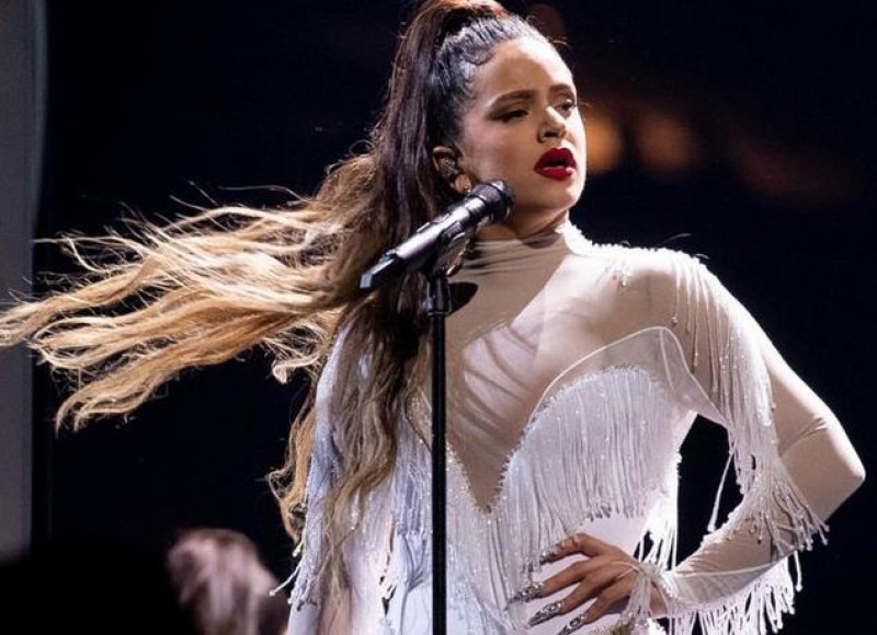 Rosalía anuncia su “Lux Tour 2026”: una gira global inspirada en su nuevo álbum sinfónico