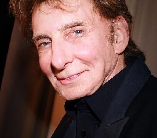 Barry Manilow revela diagnóstico de cáncer de pulmón y reprograma conciertos de enero