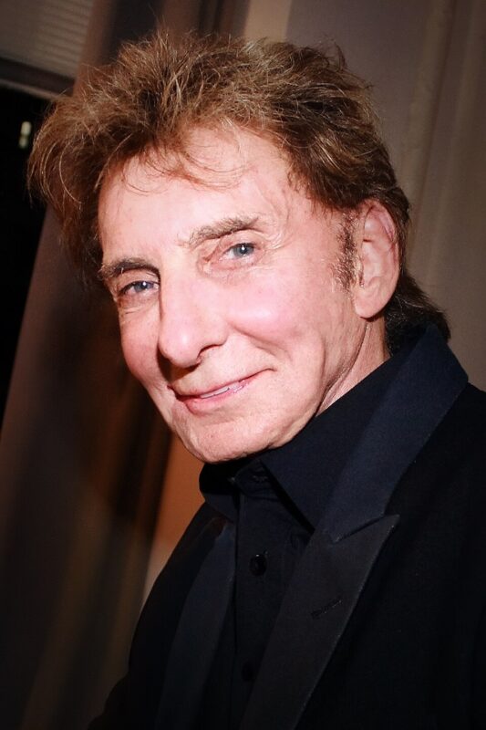 Barry Manilow revela diagnóstico de cáncer de pulmón y reprograma conciertos de enero