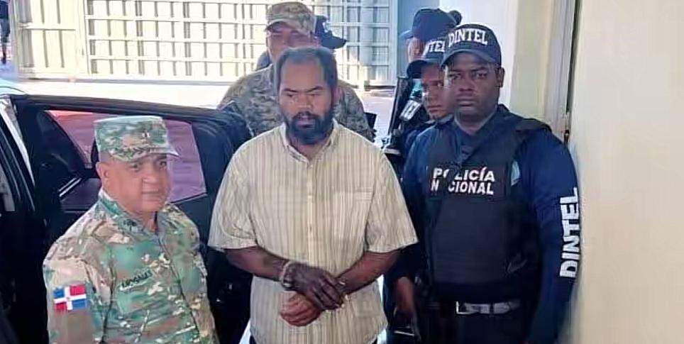 Exsargento separado de la Fuerza Aérea por conducta grave es investigado tras amenazar al presidente Luis Abinader