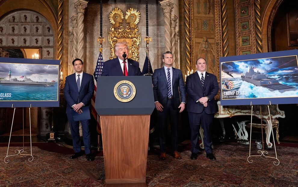 Trump advierte a Maduro que sería “inteligente” dejar el poder y eleva la tensión entre EE. UU. y Venezuela