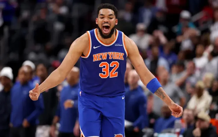 Mike Brown coloca a Karl-Anthony Towns en la élite de la NBA: “Está al nivel de Jokic en dobles-dobles”