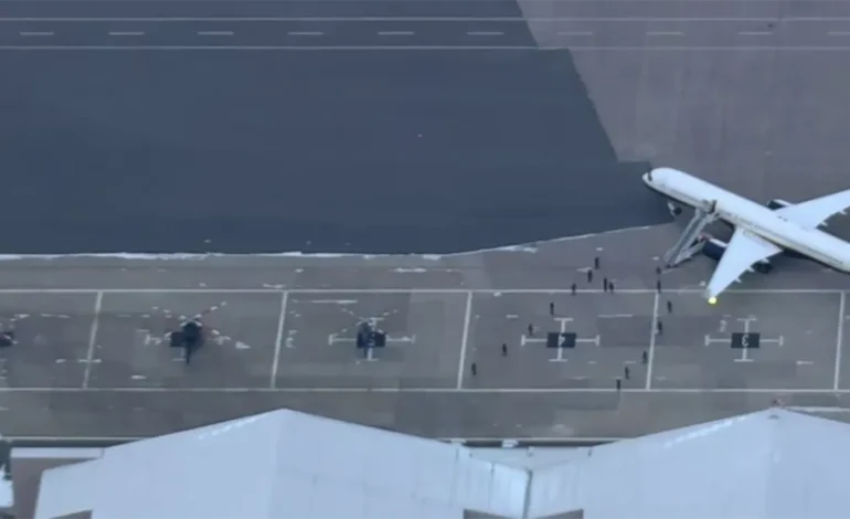 Avión militar que trasladó a Nicolás Maduro aterriza en Nueva York para enfrentar cargos por narcoterrorismo