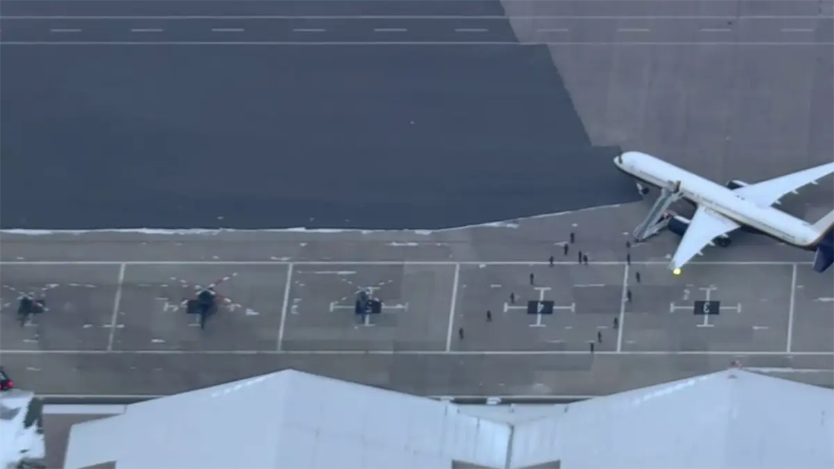 Avión militar que trasladó a Nicolás Maduro aterriza en Nueva York para enfrentar cargos por narcoterrorismo