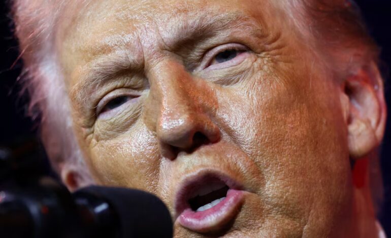 Trump anuncia que Venezuela entregará hasta 50 millones de barriles de petróleo a EE. UU.