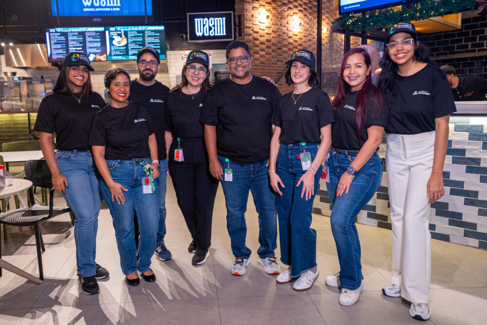 Cementos Progreso impulsa “Navidad Dorada con Propósito” en apoyo a adultos mayores