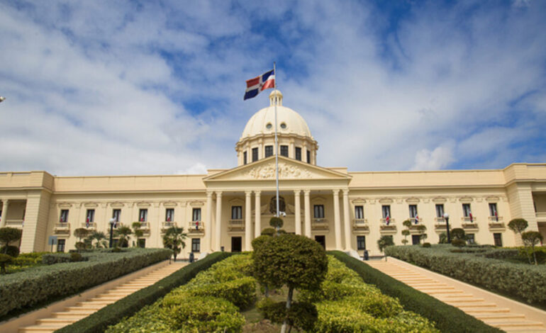 Gobierno designa nuevos ministros y director de Aduanas mediante decreto 3-26